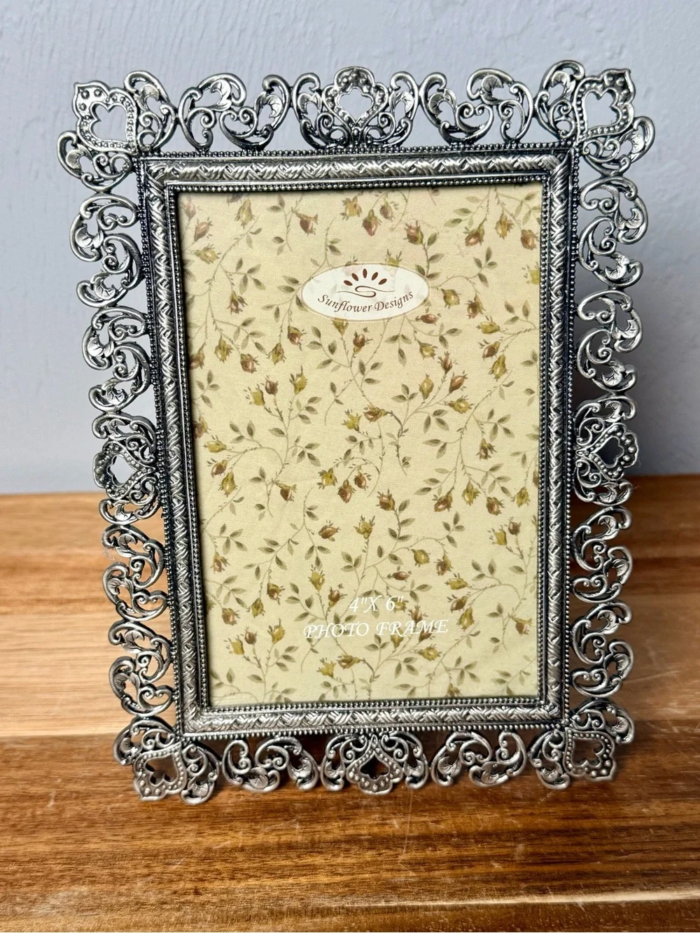 Vintage Ornate Silver Decorative Photo Frame - Silver